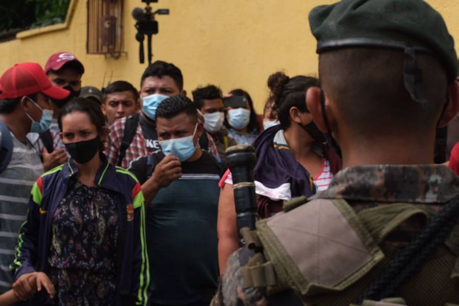 Guatemala blinda frontera con México por COVID-19