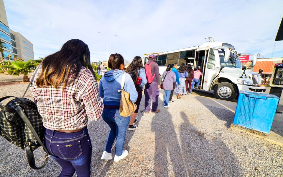 ¿Cuál es el estado de los camiones en Chihuahua? Desde falta de placas a vidrios rotos