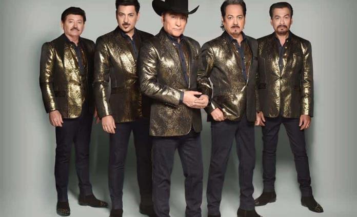 “Tener unos tenis era como tener un carro para nosotros los pobres”: Los Tigres del Norte