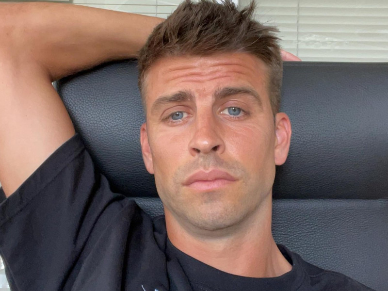 ¡No cambia! Acusan a Piqué de serle infiel a Clara Chía con joven abogada