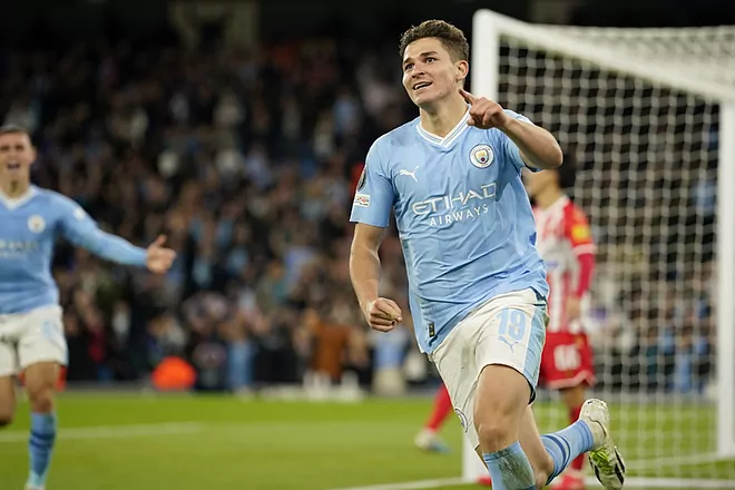 Julián Álvarez evita el papelón del Manchester City en Champions League