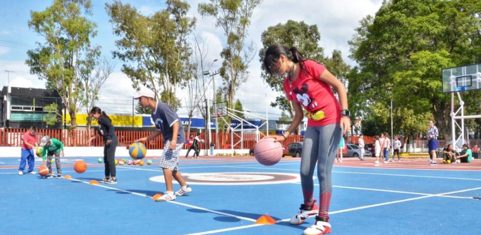 Cursos de Verano en México: ¿Beneficios reales o sobrecarga para la Familia?