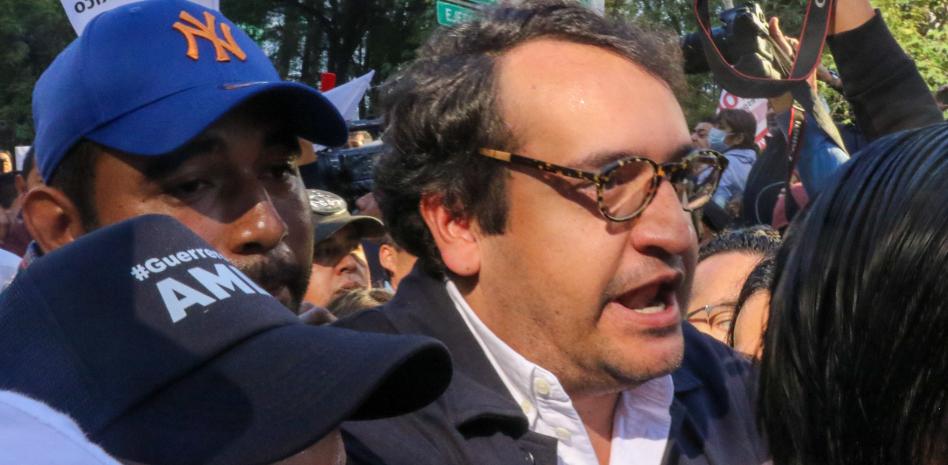 AMLO confirma que su hijo Andrés participará en Morena