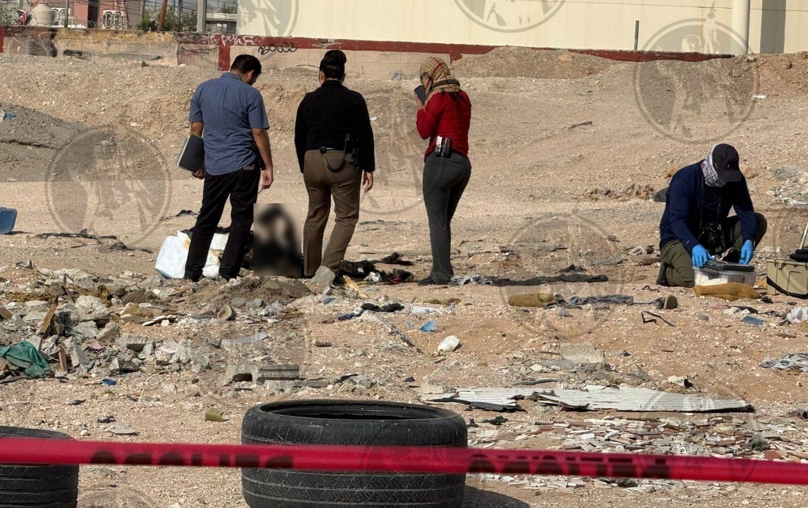 De mujer, el cuerpo calcinado en baldío