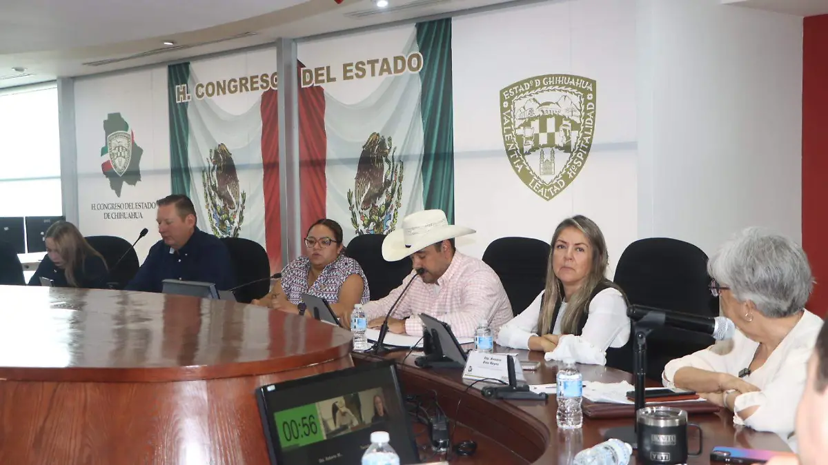 Analizan diputados suspensión de síndicas del Ayuntamiento de Madera por abandono de labores