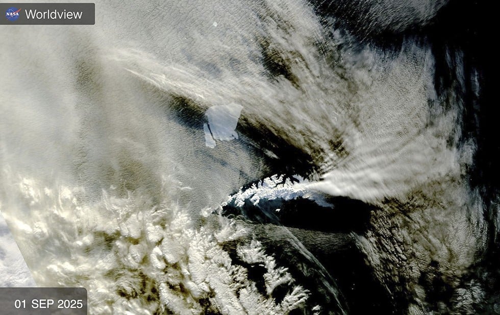 El iceberg más grande y duradero se fragmenta